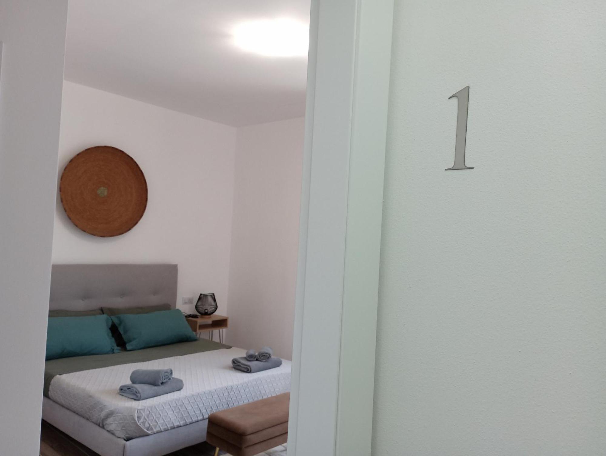 אוריסטאנו Niu Rooms מראה חיצוני תמונה